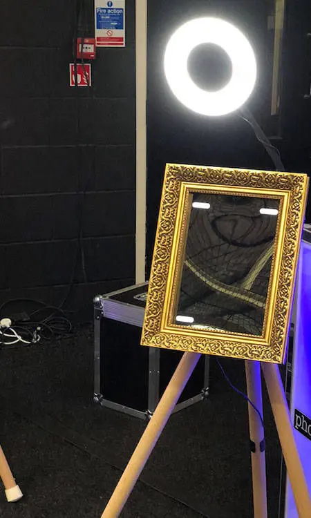 iPad based magic selfie mirror photo booth